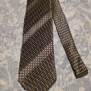 Stylish Geometric Yellow and Blue Men's Tie